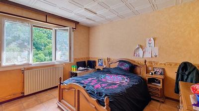 Maison - 281 m² - 12 pièces