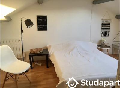 Chambre - 12 m² - 1 pièce