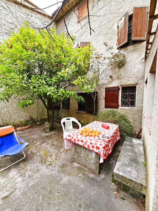 Maison - 170 m² - 10 pièces