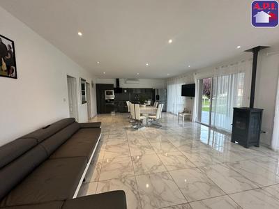 Maison - 120 m² - 4 pièces