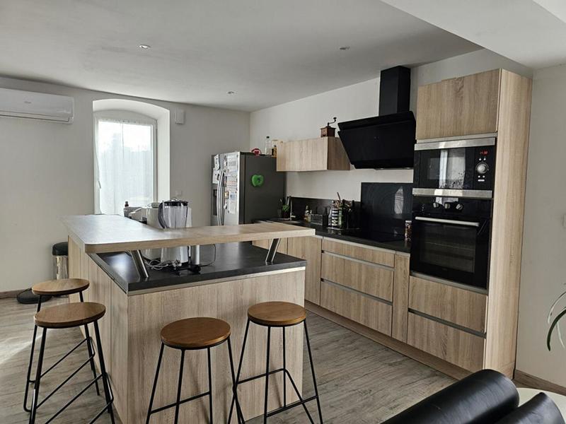 Maison - 177 m² - 7 pièces