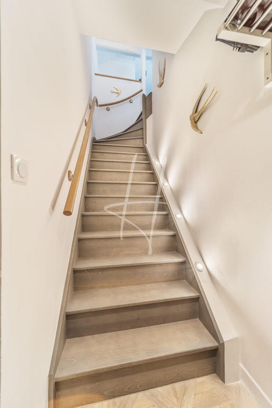 Appartement - 97 m² - 5 pièces