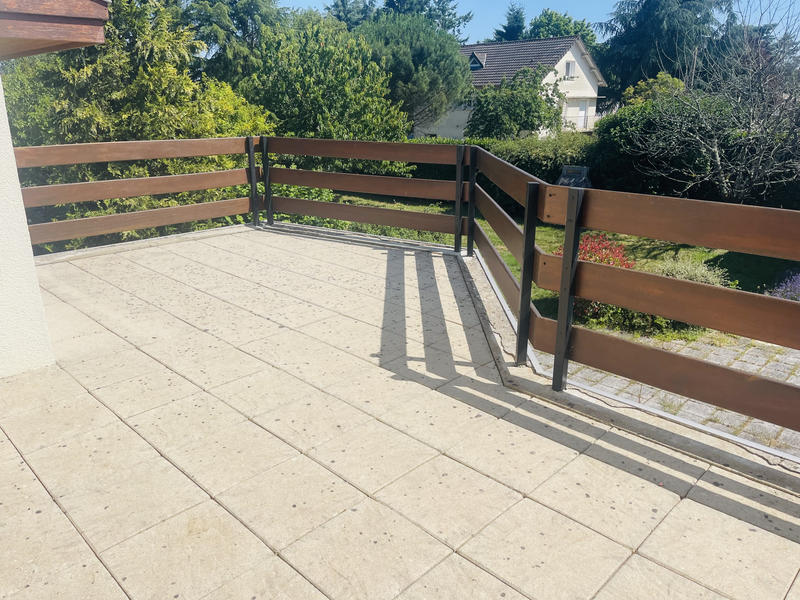 Maison - 275 m² - 8 pièces