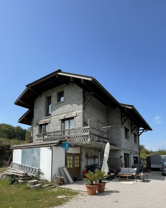 Maison contemporaine - 282 m² - 6 pièces