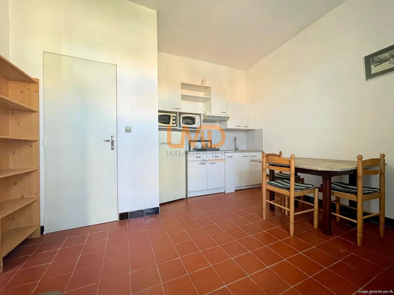 Demeure - 247 m² - 14 pièces