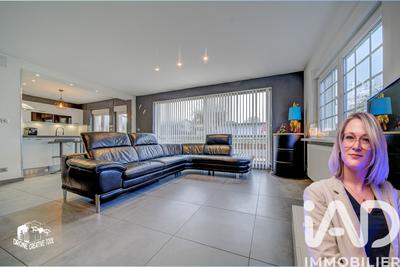 Maison - 262 m² - 7 pièces