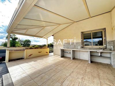 Maison - 207 m² - 9 pièces