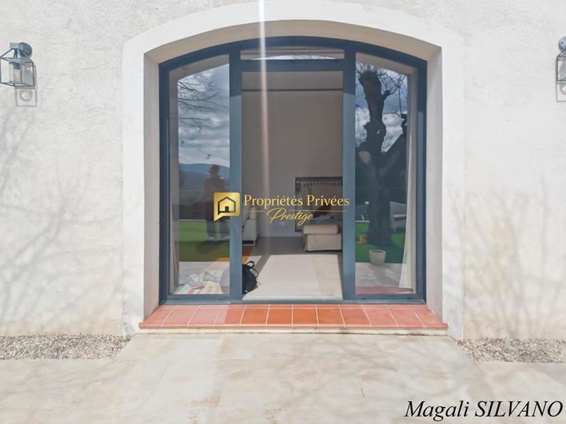 Mas - 150 m² - 5 pièces