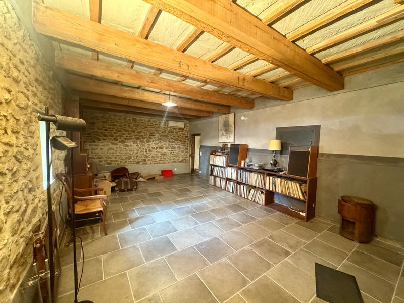 Mas - 250 m² - 6 pièces