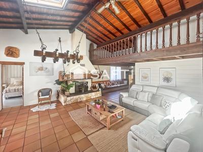 Maison - 171 m² - 6 pièces