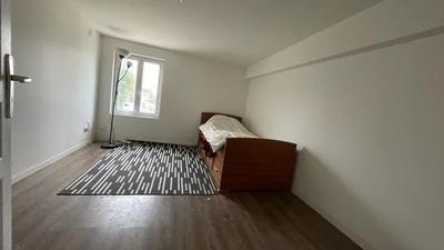 Maison - 242 m² - 7 pièces