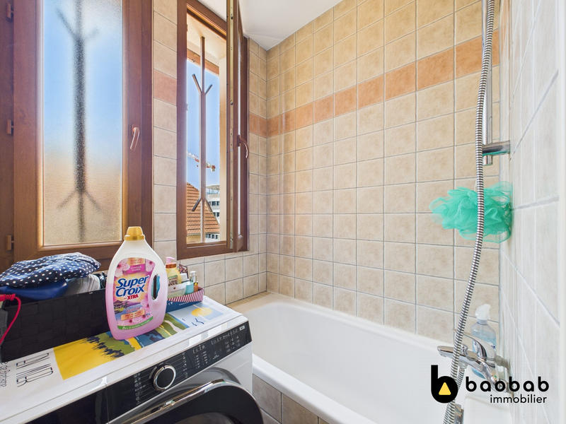 Appartement - 90 m² - 4 pièces