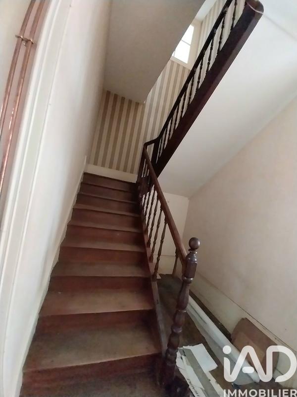 Maison - 181 m² - 7 pièces