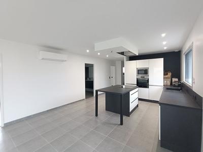 Maison - 107 m² - 4 pièces