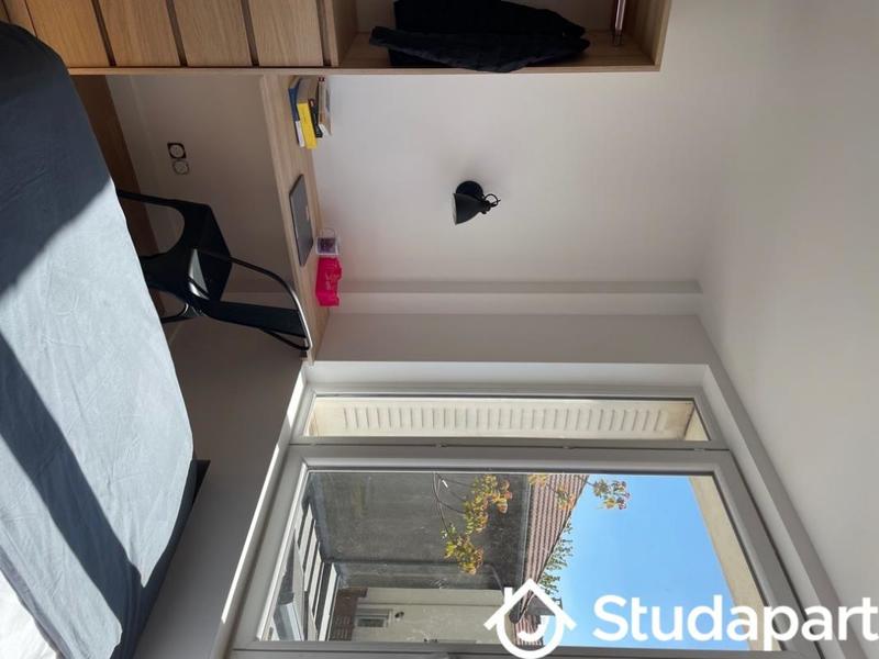 Chambre - 9 m² - 1 pièce