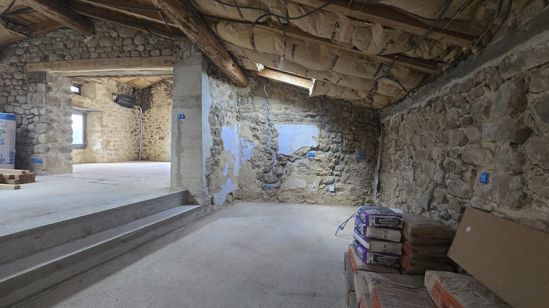 Maison - 167 m² - 6 pièces