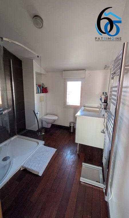 Maison - 192 m² - 6 pièces