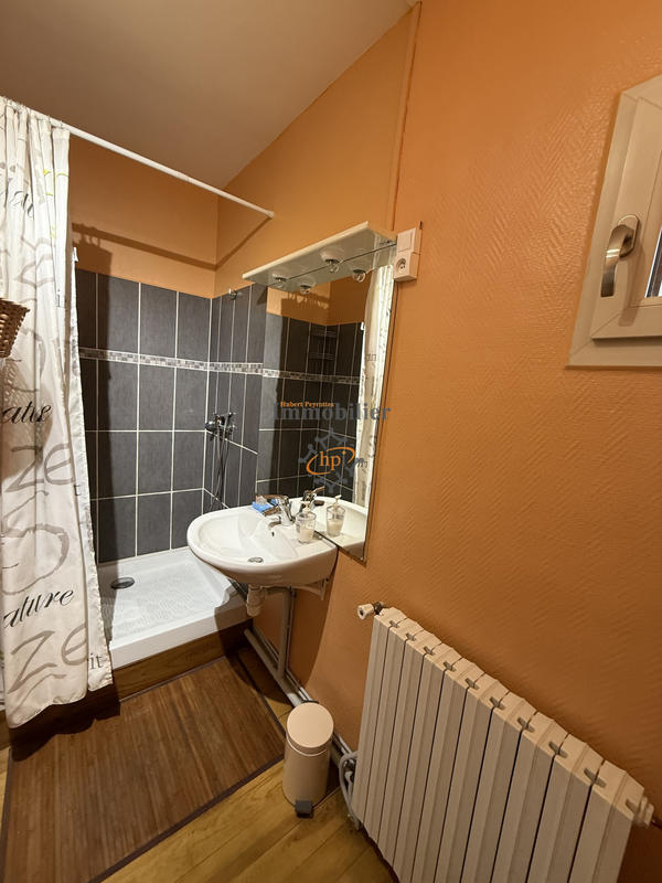 Maison - 96 m² - 5 pièces