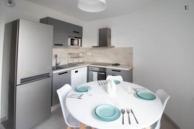 Chambre - 12 m² - 5 pièces