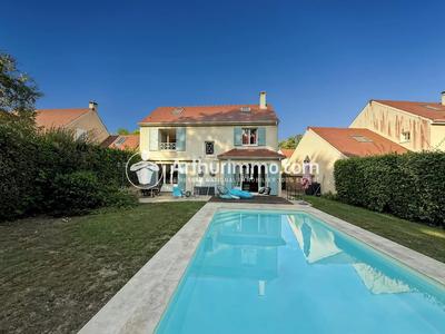 Maison - 158 m² - 7 pièces