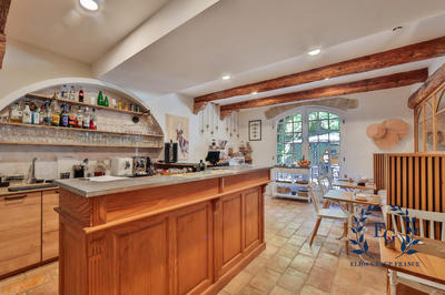 Bastide - 530 m² - 15 pièces