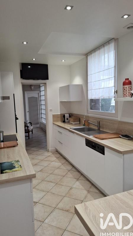 Maison - 215 m² - 6 pièces