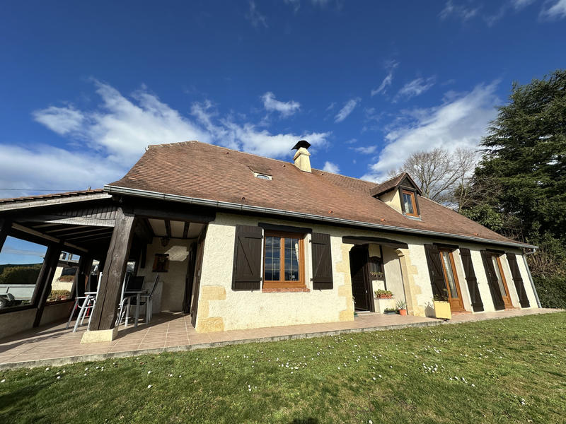 Maison - 158 m² - 7 pièces