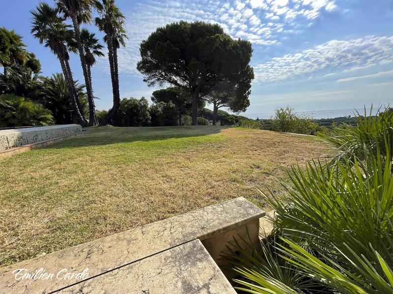 Villa - 167 m² - 6 pièces