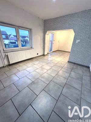 Maison - 98 m² - 6 pièces