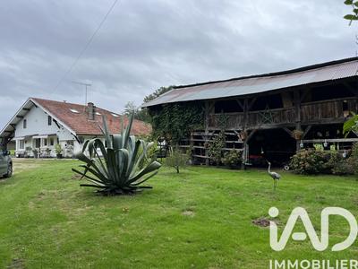 Maison - 167 m² - 9 pièces