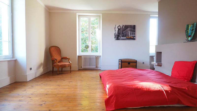 Maison - 260 m² - 8 pièces