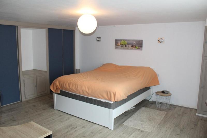 Maison - 262 m² - 9 pièces