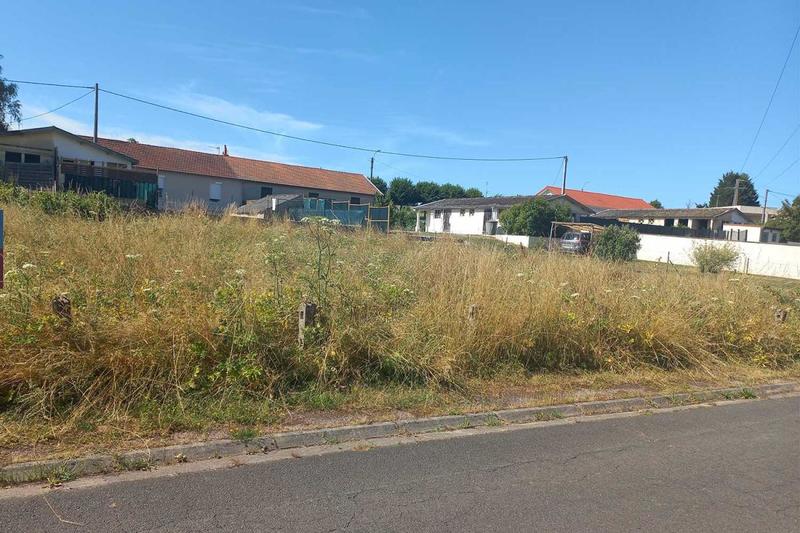 Terrain constructible - 840 m²
