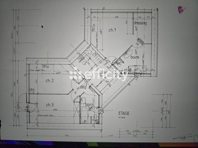 Pavillon - 130 m² - 6 pièces