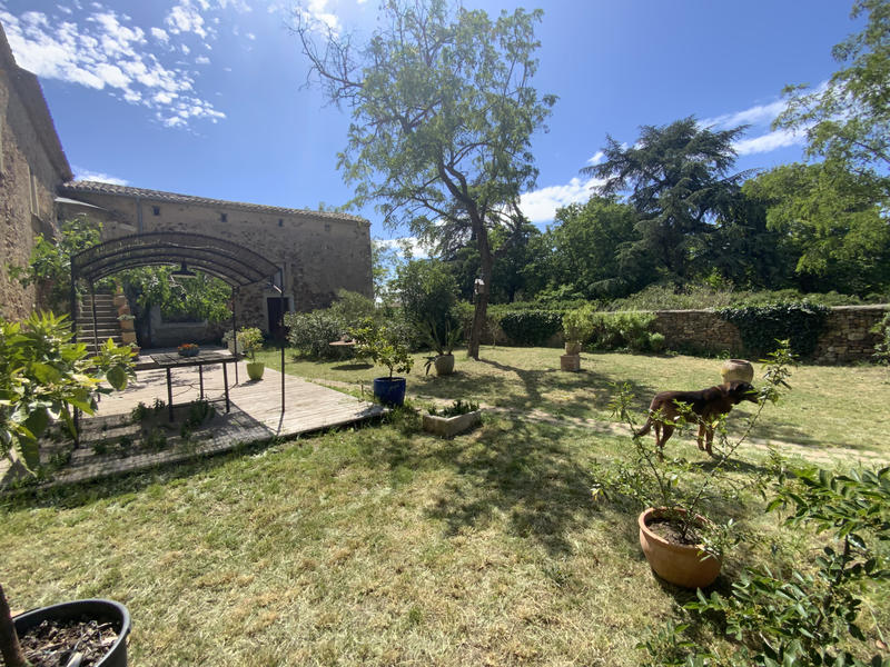 Maison - 800 m² - 5 pièces