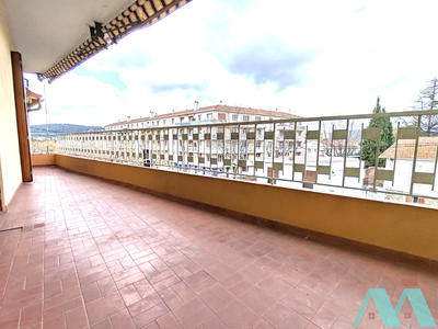 Appartement - 94 m² - 3 pièces