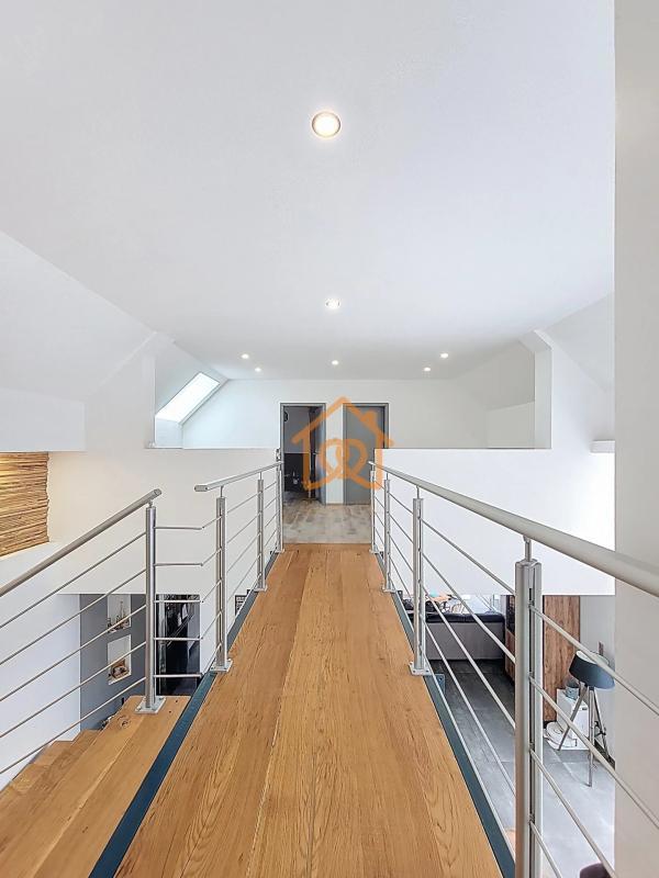 Corps de ferme - 250 m² - 10 pièces