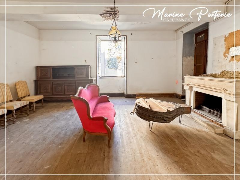 Maison traditionnelle - 420 m² - 13 pièces