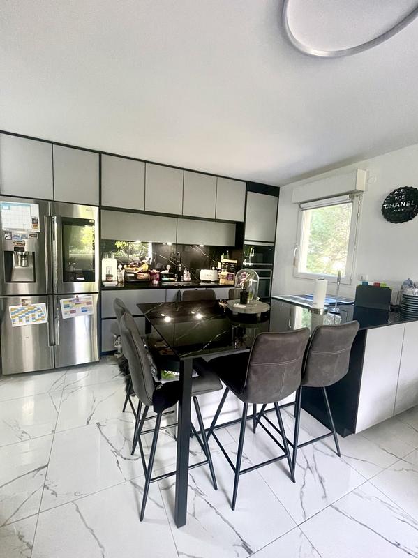 Appartement - 72 m² - 3 pièces