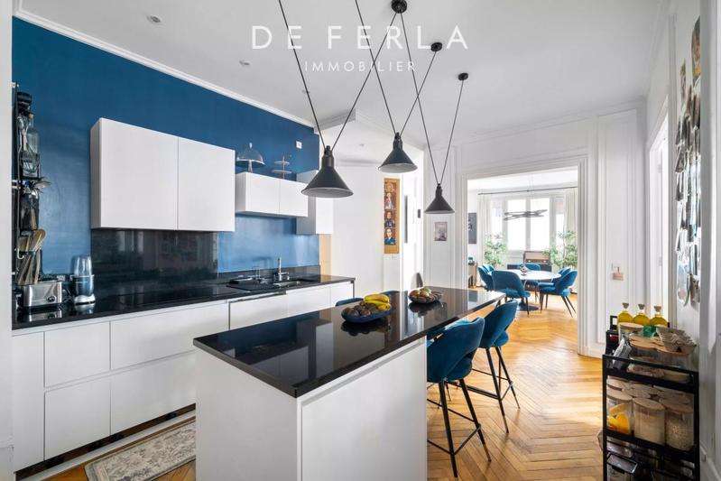 Appartement - 203 m² - 7 pièces