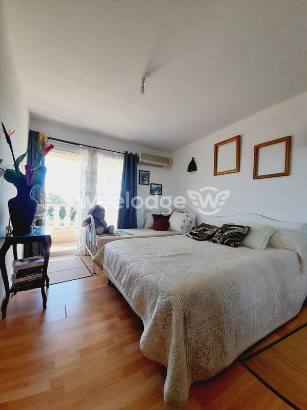 Maison - 140 m² - 4 pièces