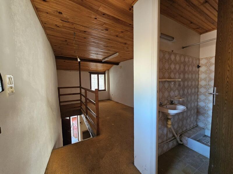 Appartement - 87 m² - 5 pièces