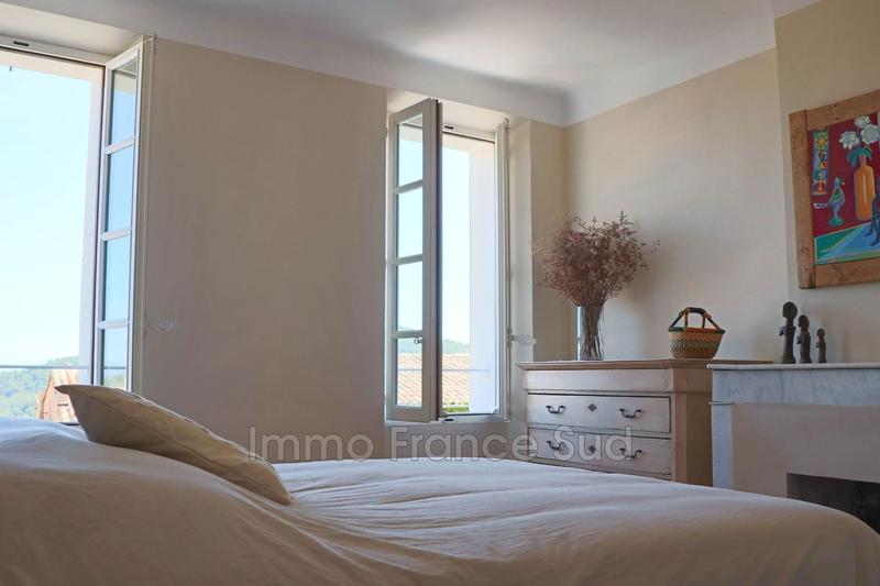 Maison - 180 m² - 5 pièces