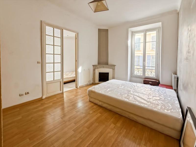 Appartement - 65 m² - 2 pièces