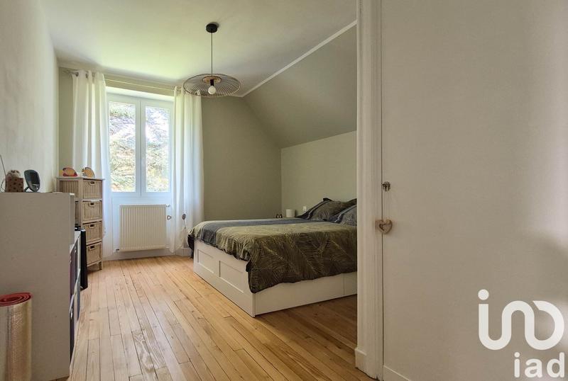 Maison - 210 m² - 5 pièces