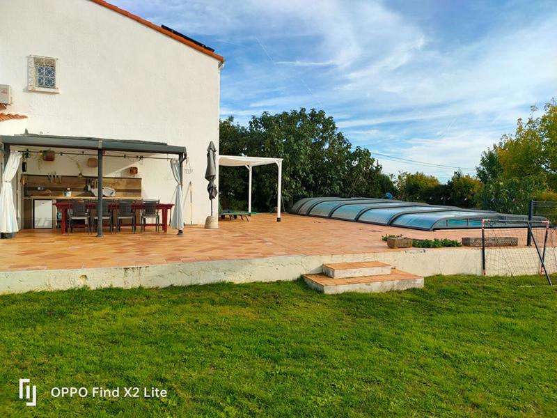 Maison - 210 m² - 12 pièces