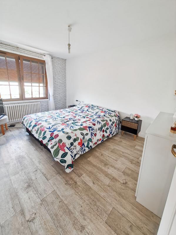 Maison - 85 m² - 5 pièces