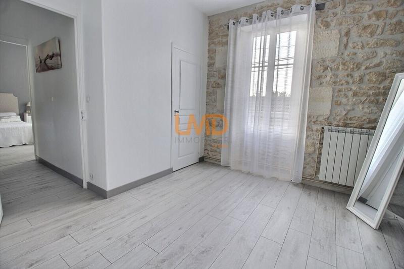 Maison en pierre - 102 m² - 5 pièces