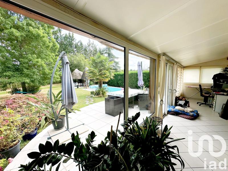 Maison - 220 m² - 6 pièces