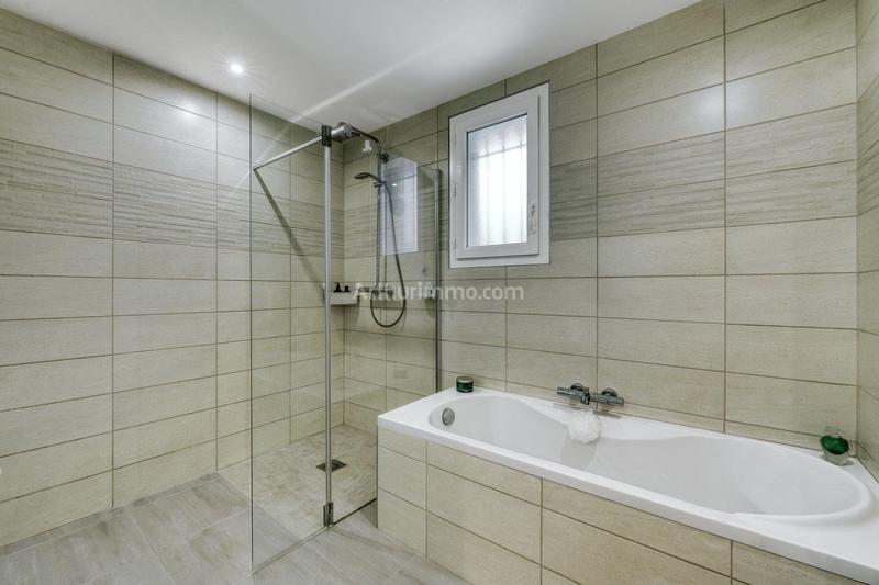 Maison - 96 m² - 4 pièces